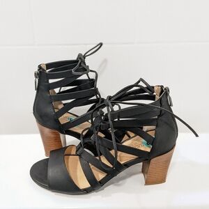 Me too leather sandals